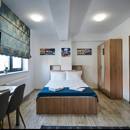 M&m Mamaia Nord D24 *